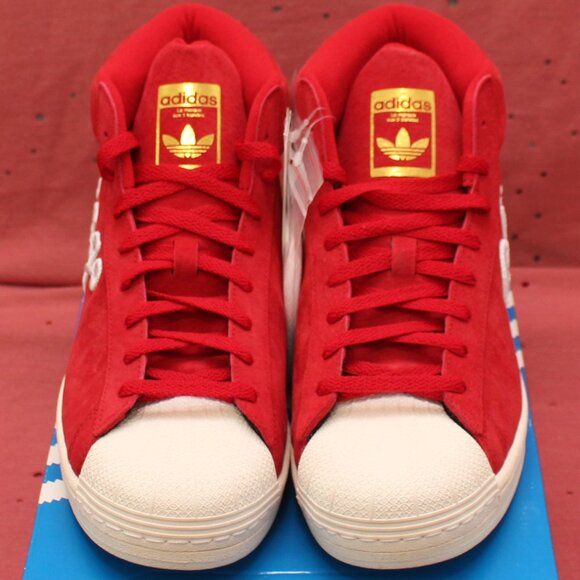 'Chicago' Edition Adidas Pro Model in Power Red - Picture 9 of 15